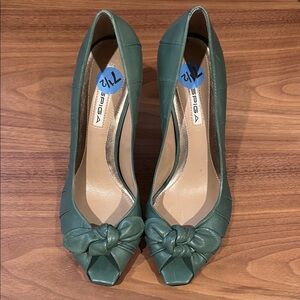 Via Spiga Green Women's Heels